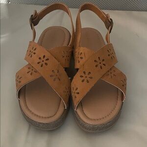 Old Navy Tan Kids Sandals
